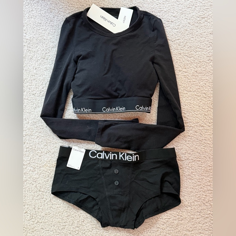Calvin Klein Black Crop Top and Boxer Set XS new